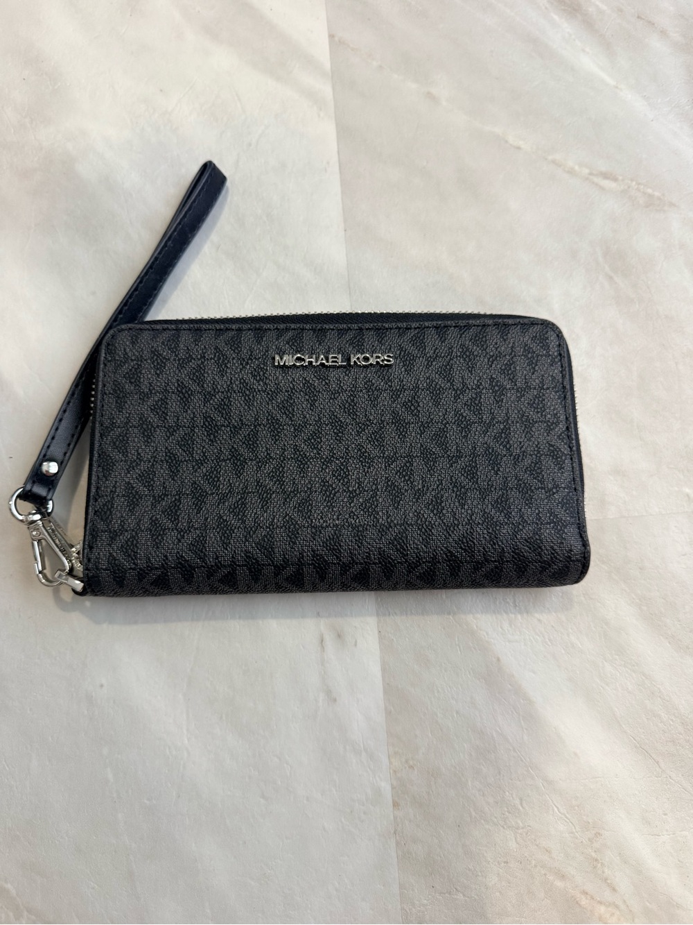 Michael Kors Black Signature Zip Wristlet Wallet